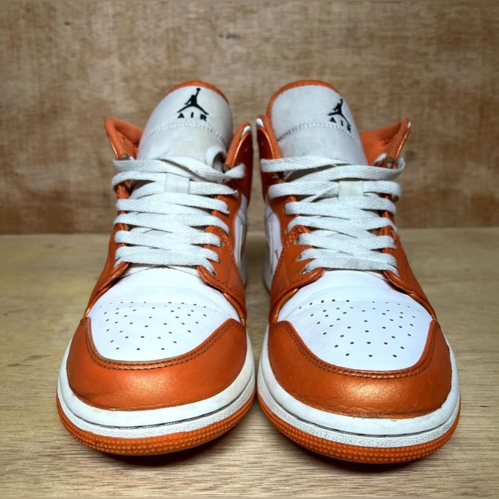 Jordan 1 Mid SE Electro Orange White Shoes Sneakers DM3531-800 Men Size